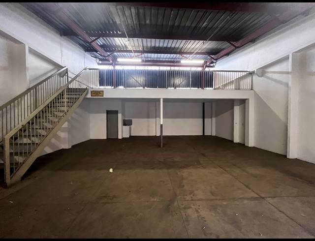 156M² MINI FACTORY TO LET IN STEELEDALE